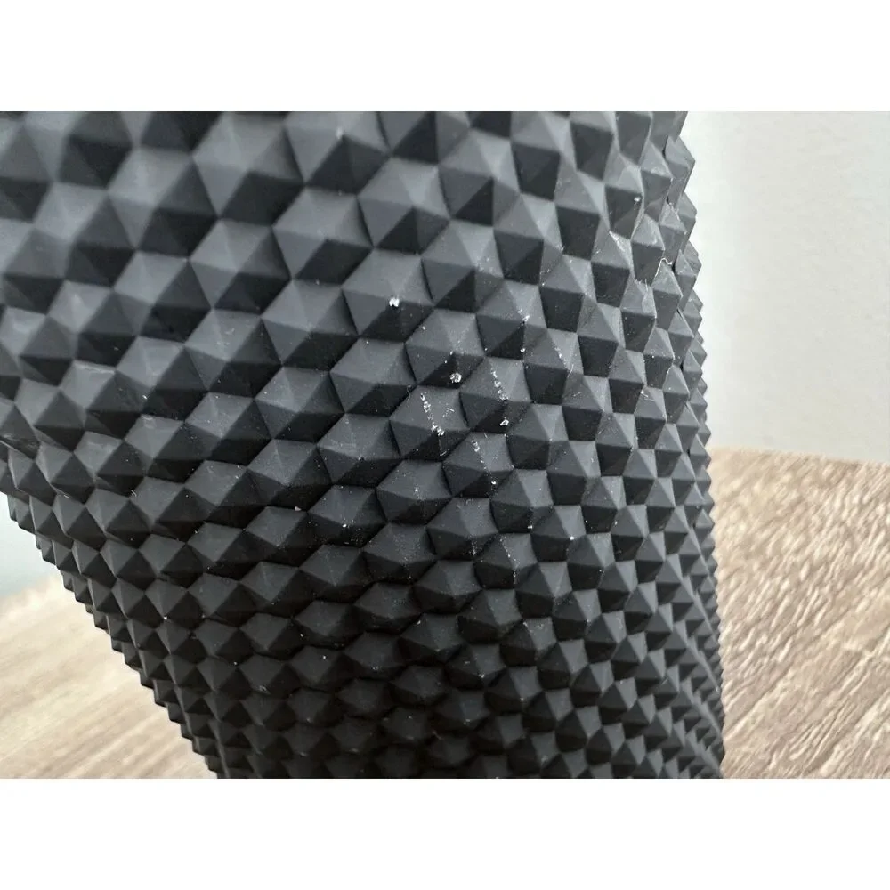 Starbucks 2021 Black Matte Studded Venti Tumbler Cold Cup 24oz Goth Drinkware